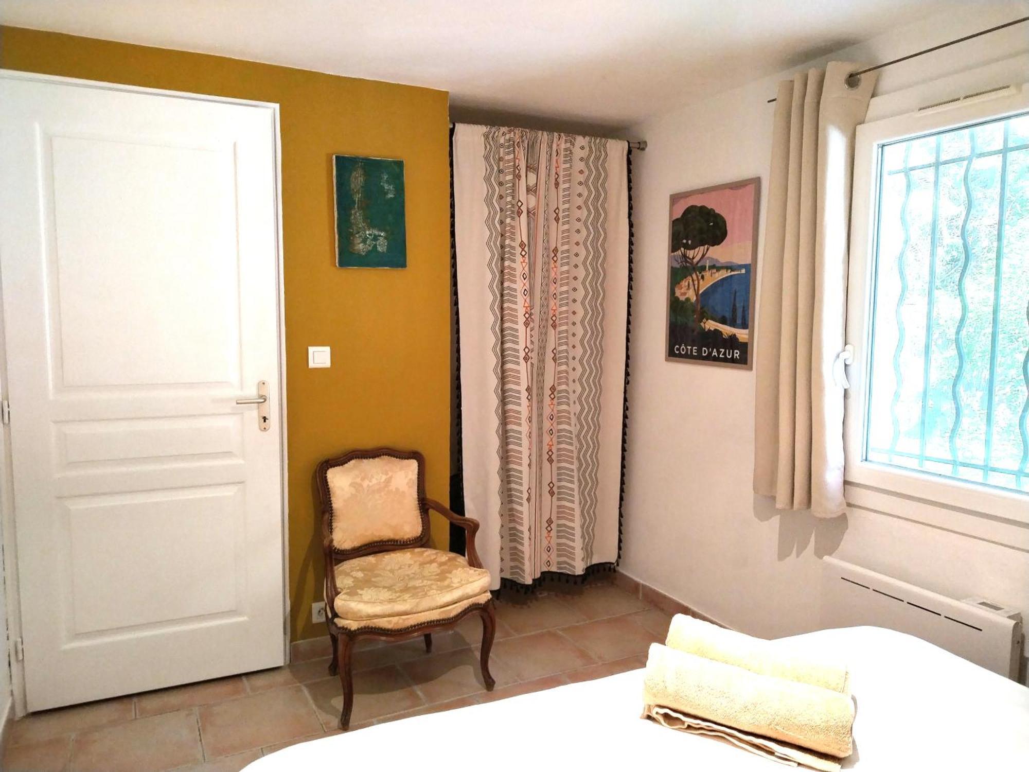 Au Mas Saint Pierre Hotell Pignans Eksteriør bilde